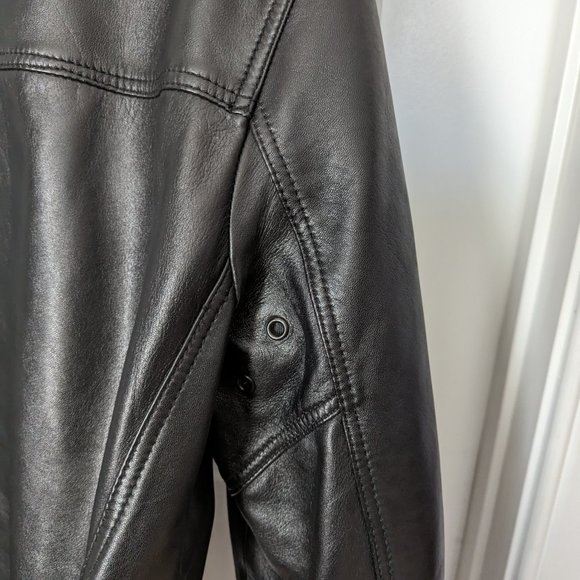 Leather jacket. - Picture 3 of 6
